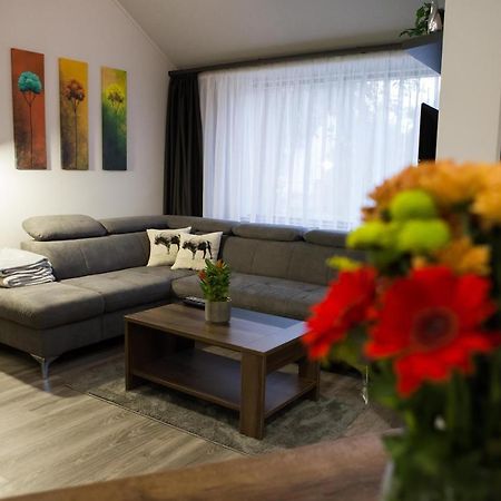 Kikelet Apartman Apartment Szombathely Exterior photo