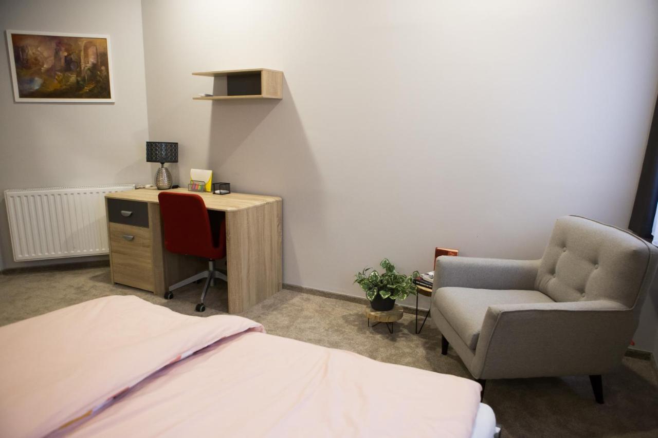 Kikelet Apartman Apartment Szombathely Exterior photo
