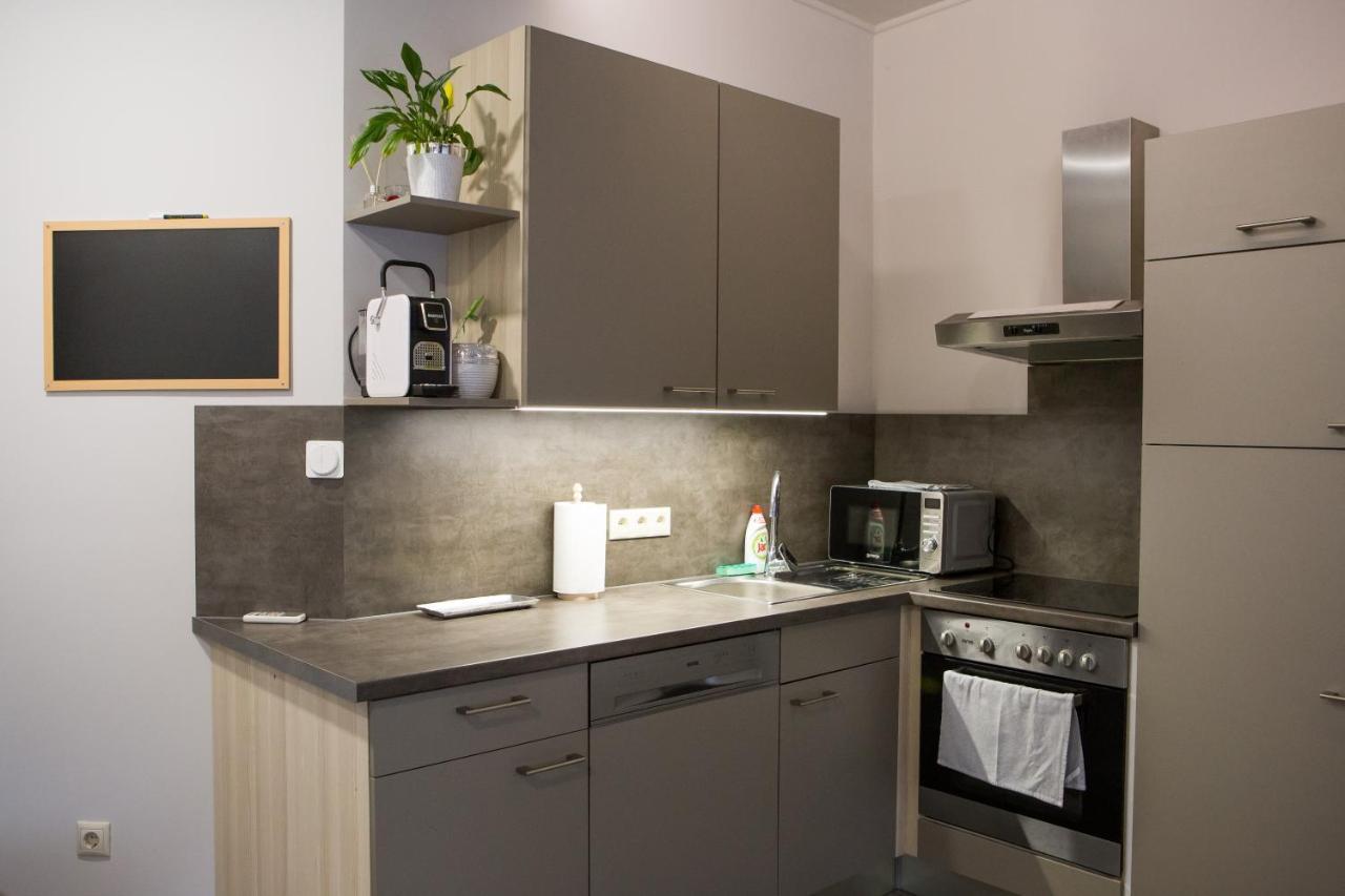 Kikelet Apartman Apartment Szombathely Exterior photo