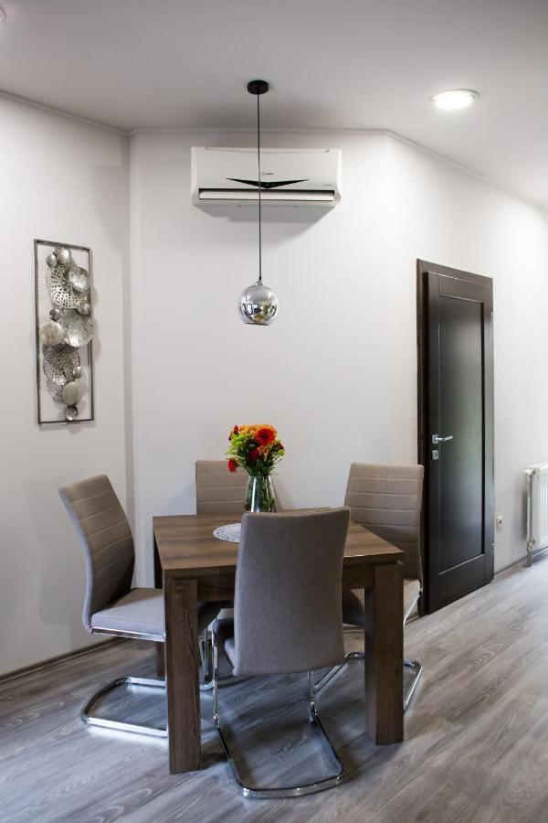 Kikelet Apartman Apartment Szombathely Exterior photo